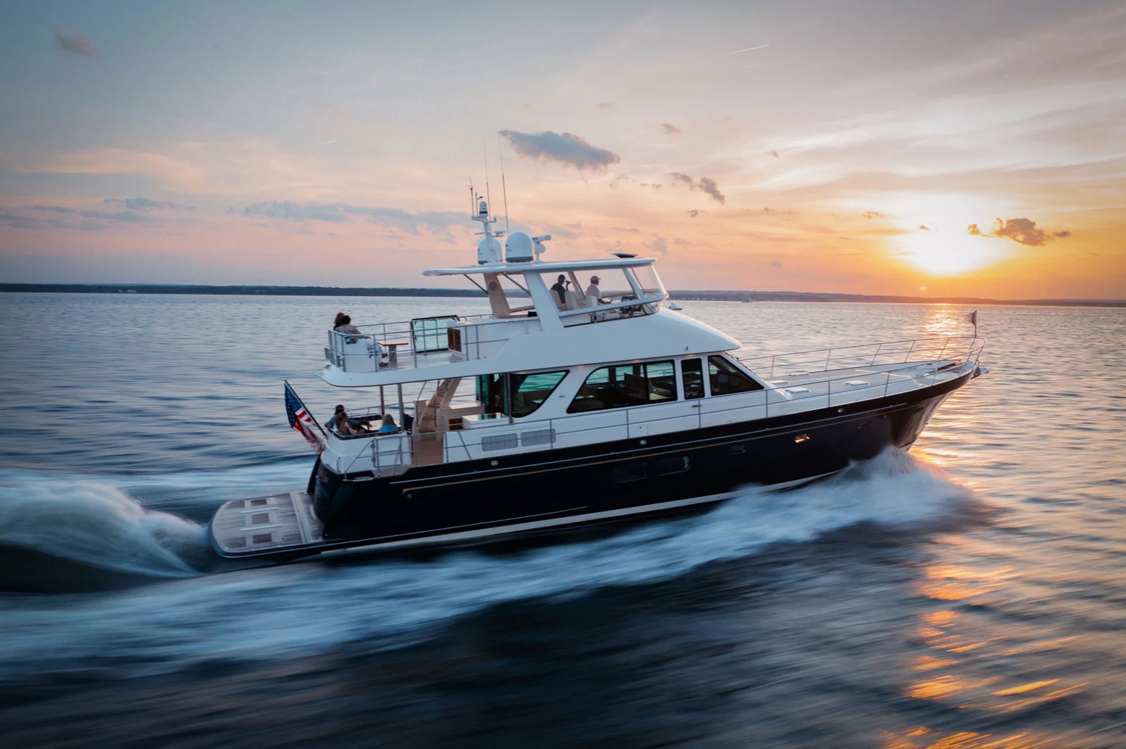 Hunt Yachts