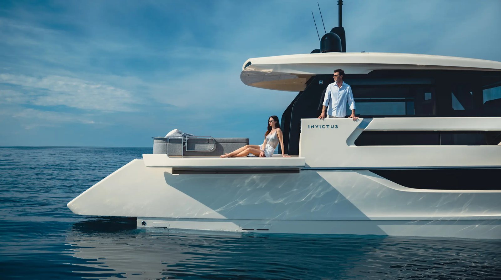 Invictus Yacht