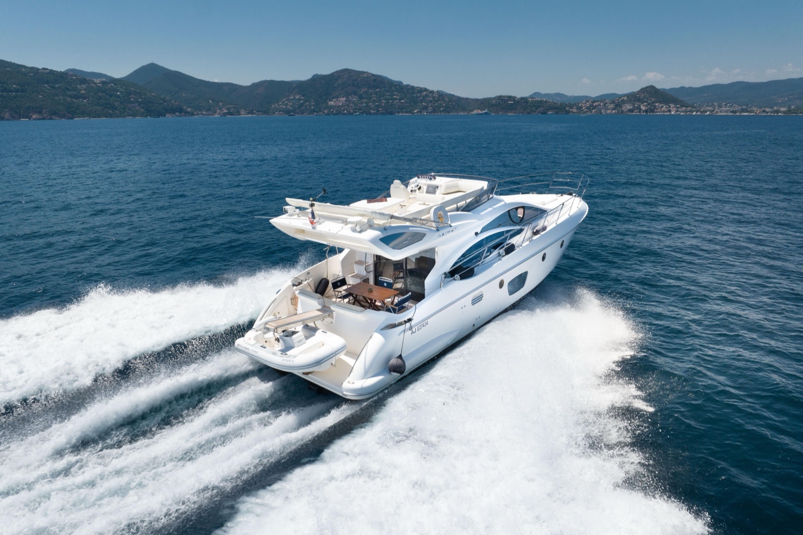AZIMUT 47 FLY (2010)
