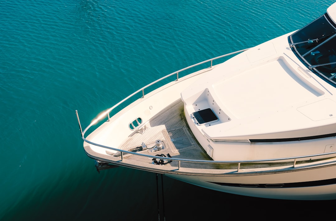Location de yacht avec équipage sur la Côte d'Azur: le guide complet